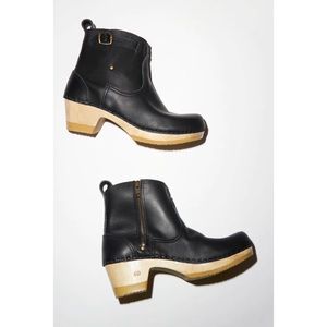 No. 6 Black Leather Buckle Clog Boots, 40